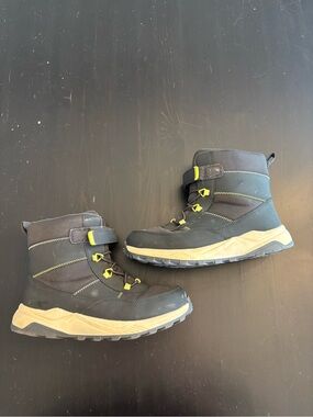 Thermolite kids snow boots